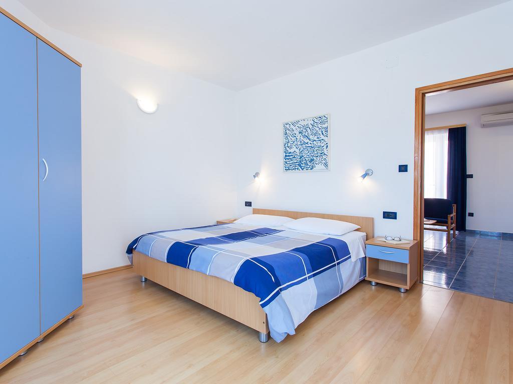 Apartments Villa Brioni I Fazana Bilik gambar